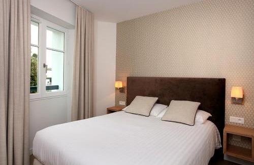 Saint-Pee-sur-Nivelle Hotel | Logis Hotel de la Nivelle