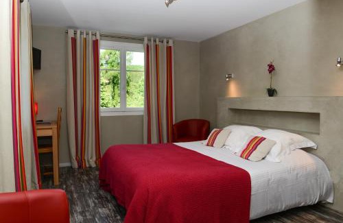 Ainhoa Hotel | Logis Hotel Ur-Hegian