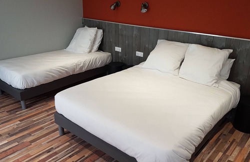 Agde Hotel | Logis Hotel Yseria - Historical Center