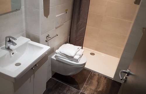 Agde Hotel | Logis Hotel Yseria - Historical Center