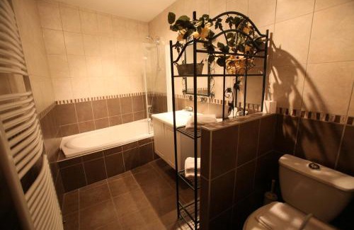 Beze Hotel | Logis Le Bourguignon