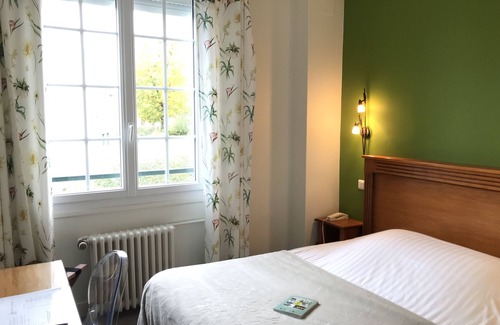 Neufchatel-en-Bray Hotel | Logis Les Airelles