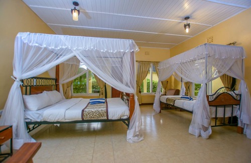 Mogotio Hotel | Lomanira Splendour