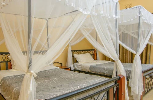 Mogotio Hotel | Lomanira Splendour