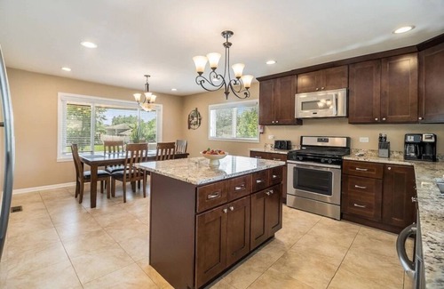 Lombard House | Lombard FHS Rental