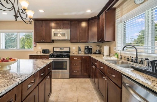 Lombard House | Lombard FHS Rental