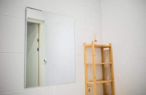 Stadsdriehoek Apartment | Lombardkade 2BR apartments