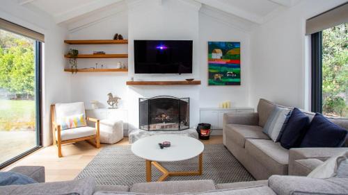 Balnarring House | Lomond House