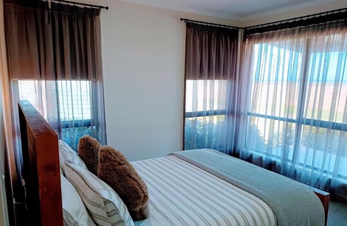 Port Campbell House | London Bridge Holiday Home