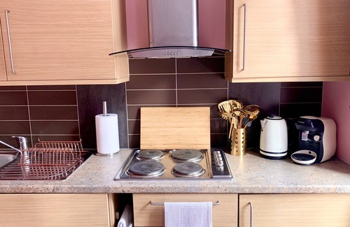Chinatown Apartment | London Chinatown Apartments (Cherry blossom Suite)