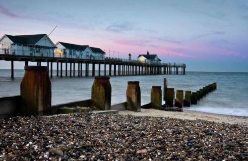 Halesworth House | London Cottage