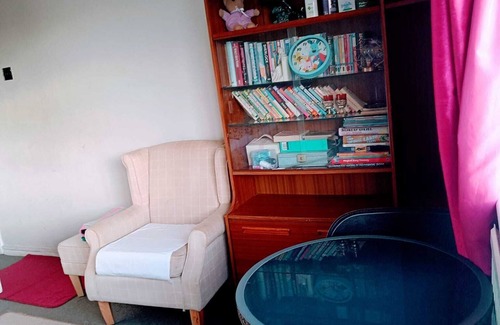 Elm Park House | London's Cosy Double bedroom