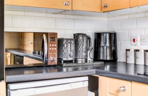 Thames Apartment | London serviced 2-Bed apartmentn