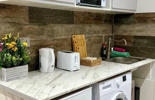 Kings Cross St. Pancras Apartment | London Studio Escape - Grays Inn Road