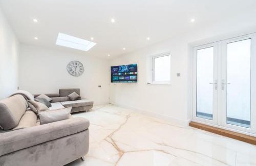 Elephant and Castle Apartment | Londons Luxury pad