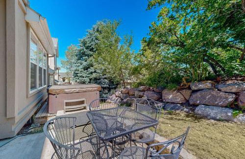 Cottonwood Heights House | Lone Brook Hideaway
