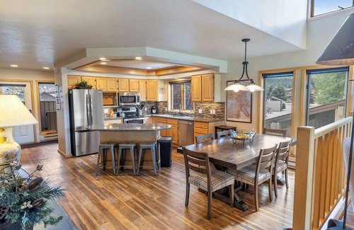 Big Sky Meadow Village Condo | Lone Peak Lookout l Big Sky Golf Course