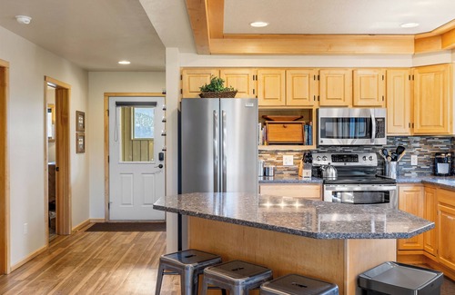 Big Sky Meadow Village Condo | Lone Peak Lookout l Big Sky Golf Course