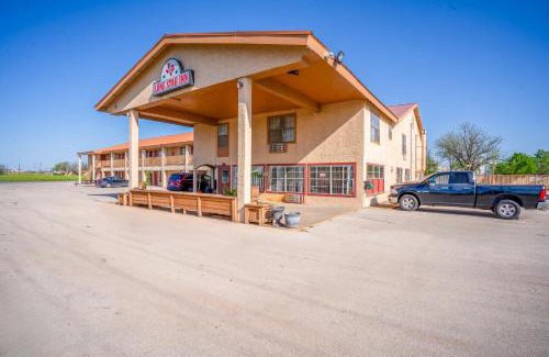 Vernon Hotel | Lone Star Inn by OYO Vernon Texas Hwy 287