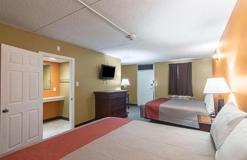 Sherman Hotel | LoneStar Inn and Suites