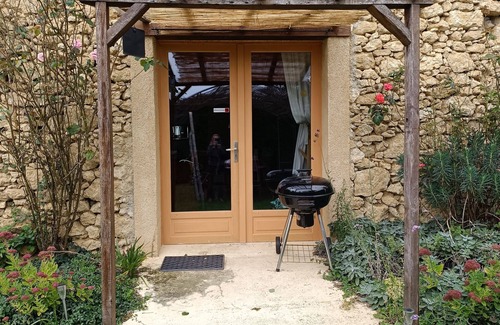 Moncorneil-Grazan House | Longère (farmhouse), single storey, all comforts. Pets allowed