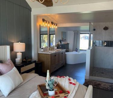 Perryville House | Long Beach Cottage