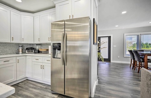 Long Branch Cottage | Long Branch Getaway: Grill, 1 Block to Beach!