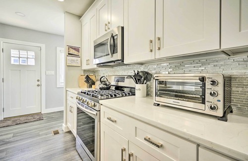 Long Branch Cottage | Long Branch Getaway: Grill, 1 Block to Beach!