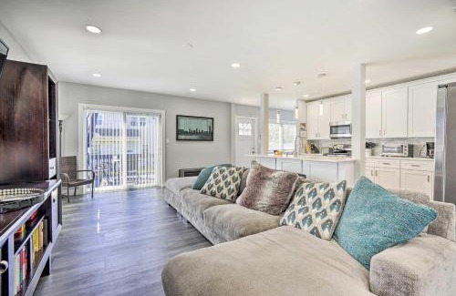 Long Branch House | Long Branch Getaway Grill, 1 Block to Beach!