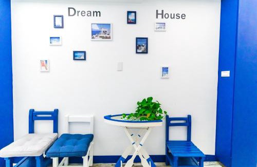 Xitun District House | Long house