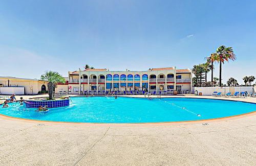 Port Isabel House | Long Island Village 233 Conch dr