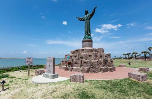 Port Isabel House | Long Island Village Unit 347