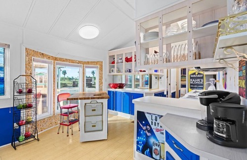 Port Isabel House | Long Island Village 658