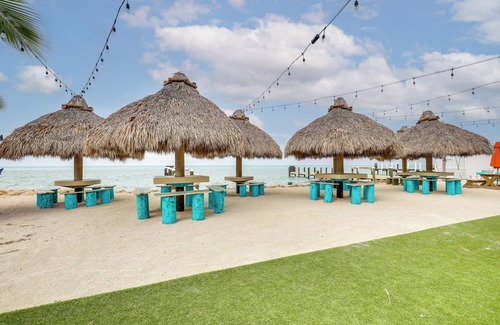 Layton Apartment | Long Key Studio w/Resort Pool & Beach Access!