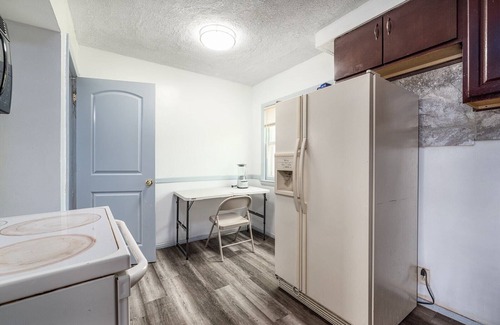 Detroit House | Long stay - Spacious 3 bedroom with 3 full bath