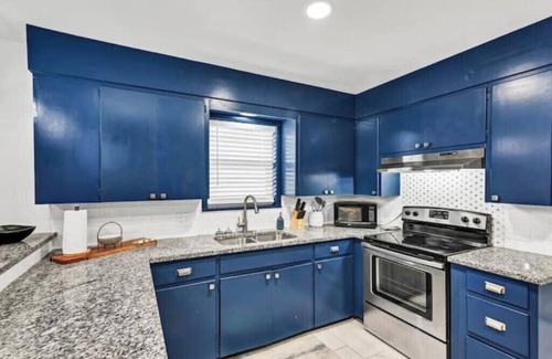 Fort Smith House | Long Stays Welcomed! Fort Smith