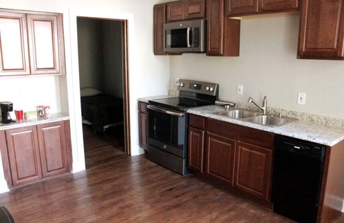 Minneapolis House | Long Term Stay for Large Groups . Sleeps 8 ! 5 bedrooms 3 baths!