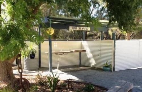Lake Wangary Apartment | Longbeach Apartments Coffin Bay