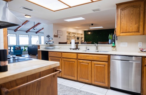 Dripping Springs House | Longhorn Getaway in Dripping springs