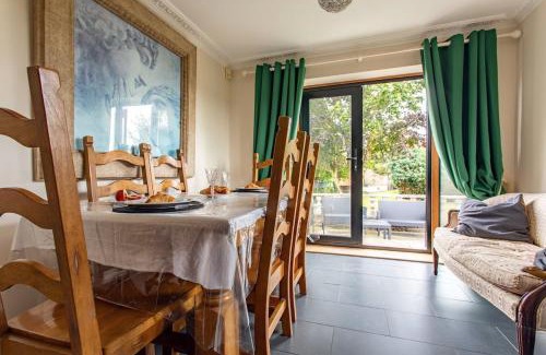 Trowbridge House | Longscroft Manor Retreat - Bradford-on-Avon