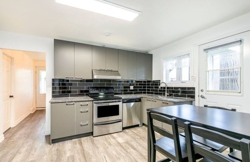 Longueuil House | Longueuil,free parking,2 bedroom