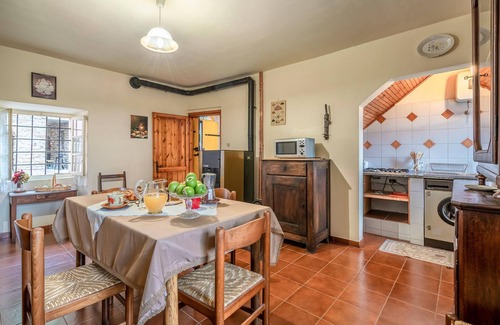 Orbregno House | Look forward to a wonderful panoramic landscape view and a private hot tub.