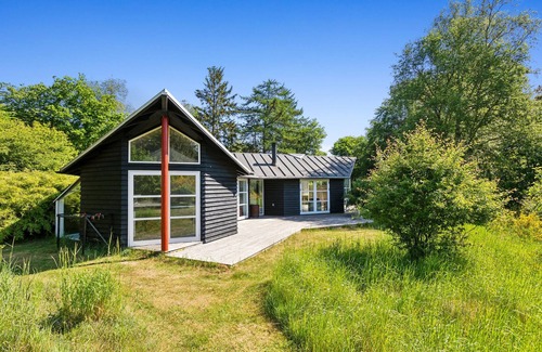 Tisvildeleje House | Look forward to this architectural gem on your vacation home vacation.