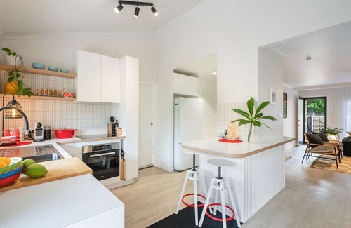 North Creek Apartment | Look no further than Lennox Heaven to satisfy your next beach vacay