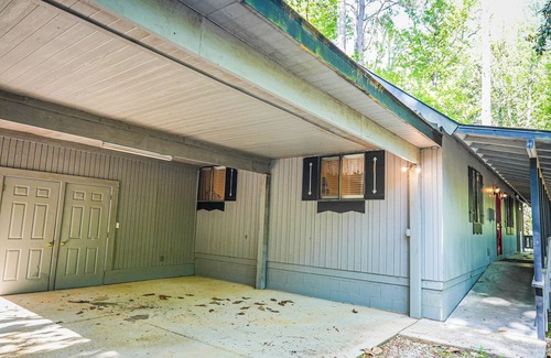 Pine Mountain Ski Chalet | Look no further! Your family will love this chalet with optional meeting room!