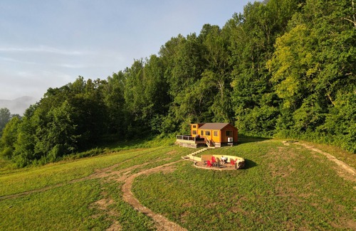 Heidelberg Cabin | Look Up. Relax. Repeat at Stargazer Cabin