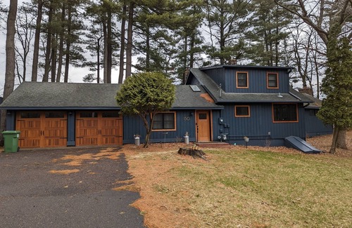 Balsam Lake Cabin | Looking for a Lake getaway? Come stay at Balsam Bliss!