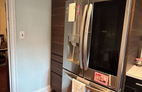 Fort George Apartment | Looking for an August sublet in the city? Check out our fabulous 1 bedroom