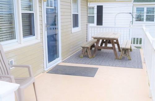 Beach Haven Gardens House | LOOKING FOR NEWLY RENOVATED OCEANSIDE HOUSE?