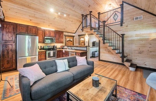 Rising Fawn House | Lookout Lodge